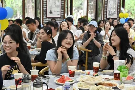 说明: 82e1f1652cc46997ca152a0091f7057.jpg