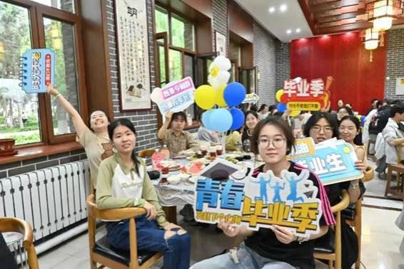 说明: 520136885bb52a88553c728e5db0af2.jpg