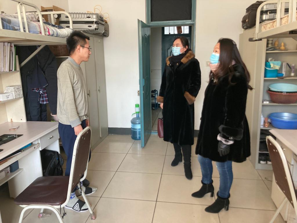 走访研究生寝室